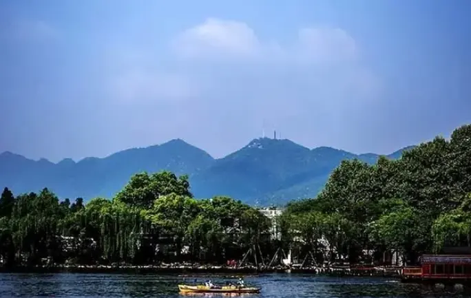 双峰插云