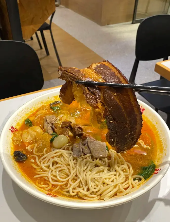 鸿福面馆