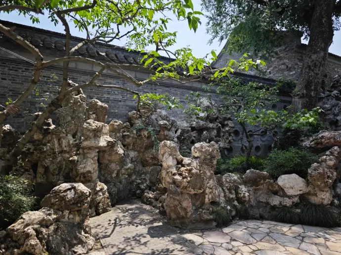 漏月窗