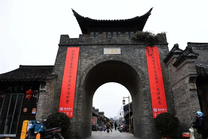 东圈门