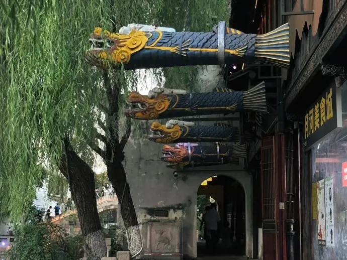 月河