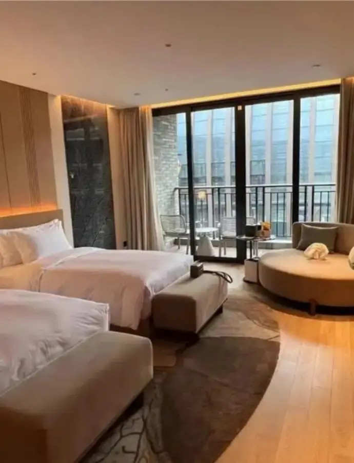 酒店