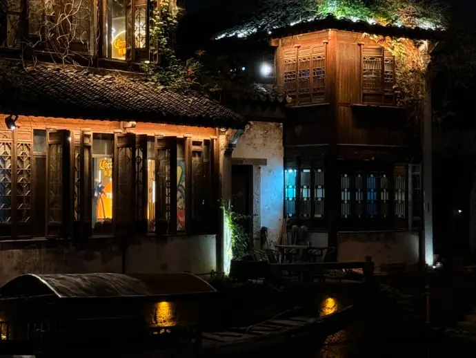 月河