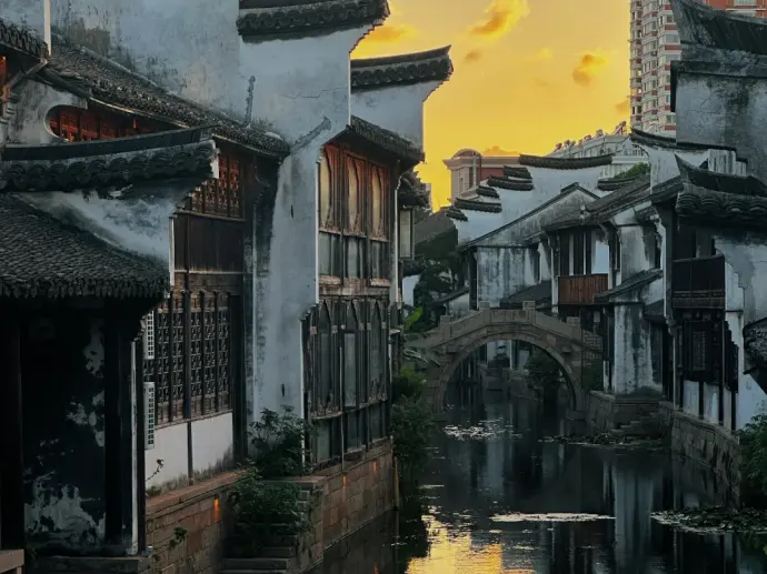月河