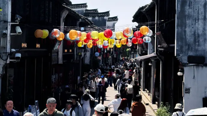 月河