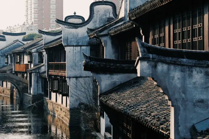 月河