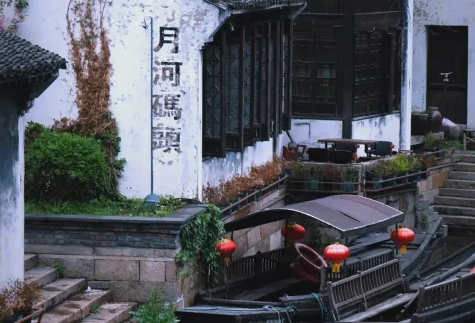 月河