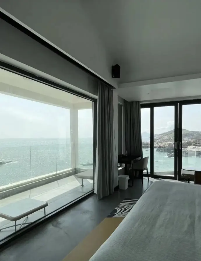 东极岛语房间