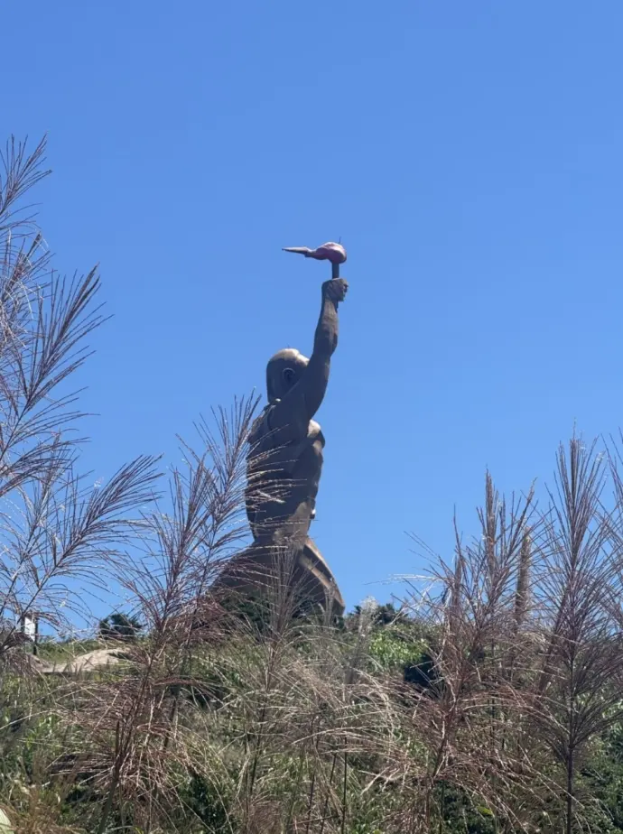 财伯公雕像