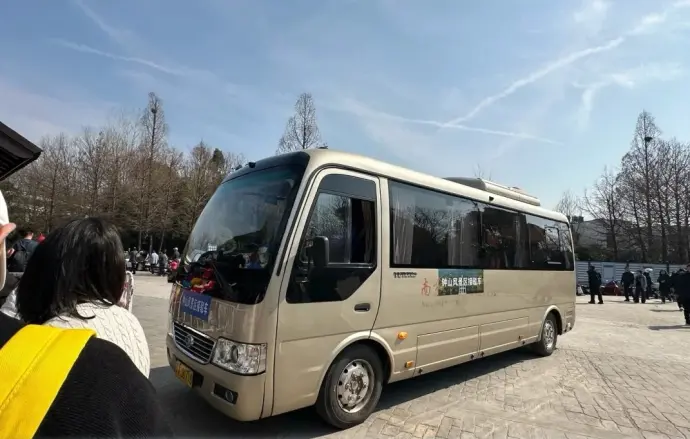 钟山景区接驳车