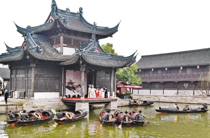 戏台