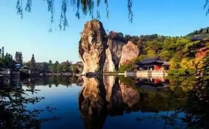 柯岩
