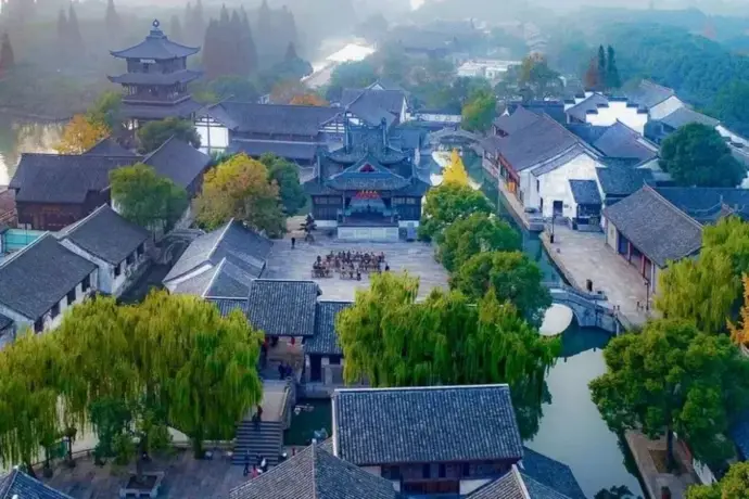 鲁镇