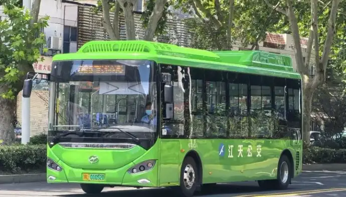 公交车