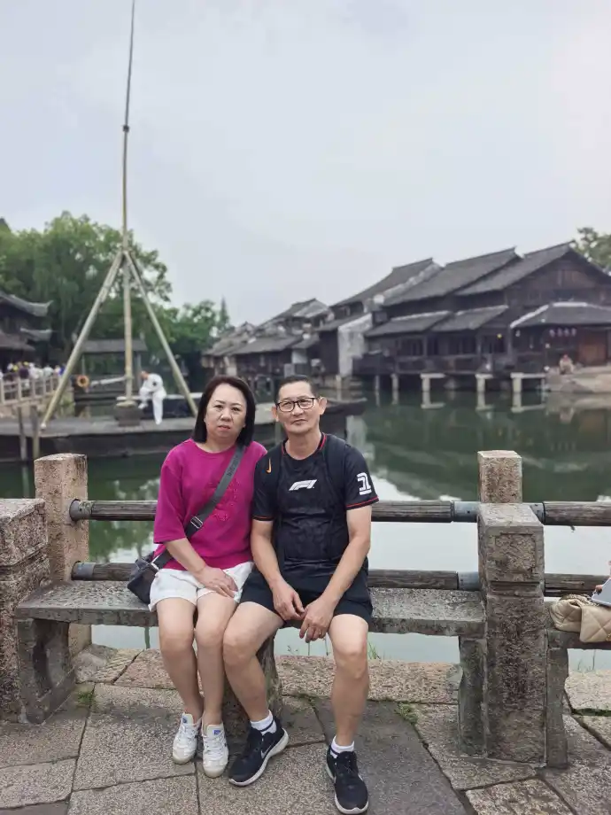 吃橘子