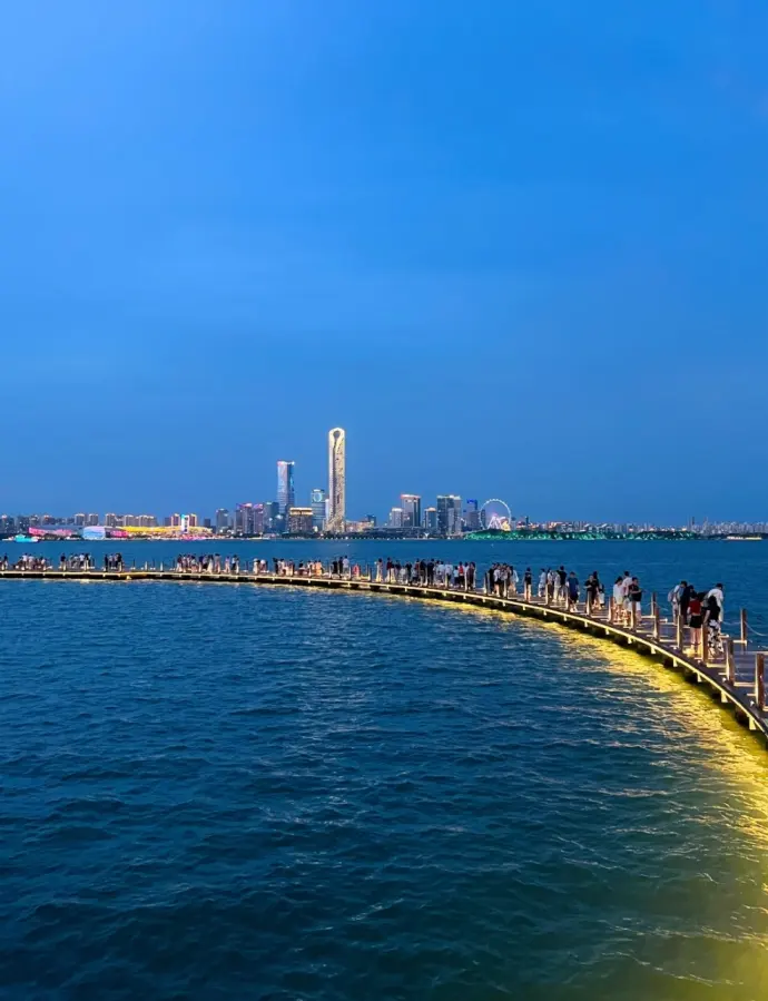 金鸡湖